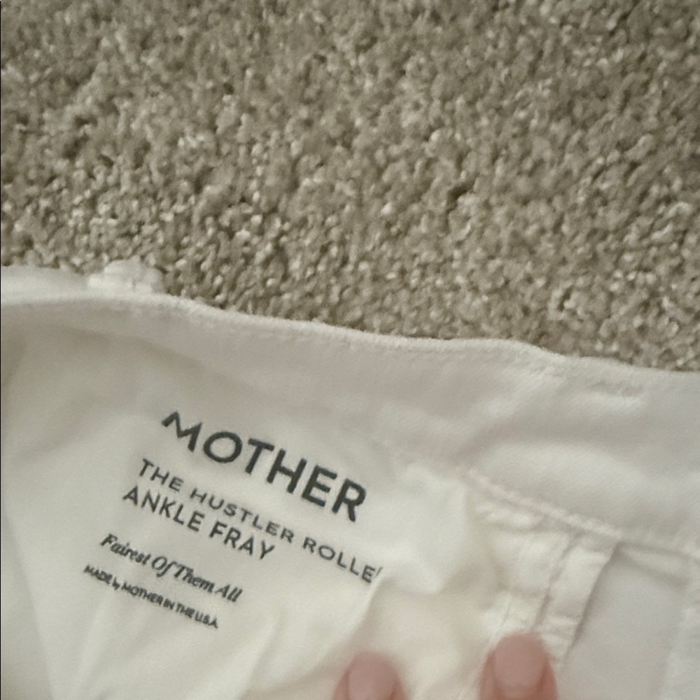 MOTHER the hustler roller White Wide-Leg Frayed Hem Jeans - Picture 3 of 6